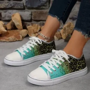 Dhoomstock Fashion Casual Plus Size Star Round Toe Lace-Up Sneakers